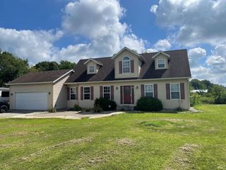 Foreclosed Home - 8200 TULIP RD, 46563