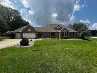 Foreclosed Home - 10611 KINGS CT, 46563