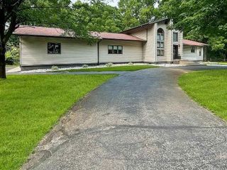 Foreclosed Home - 16970 10B RD, 46563