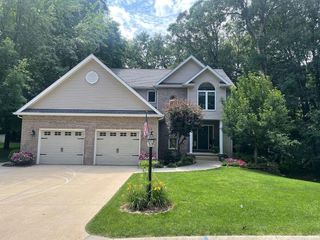 Foreclosed Home - 2623 WINDING OAK DR, 46563