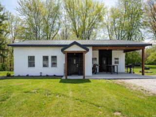 Foreclosed Home - 11509 N STATE ROAD 13, 46567