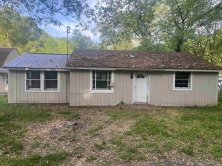 Foreclosed Home - 8570 N 1150 E, 46574