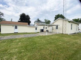 Foreclosed Home - 422 S HIGH ST, 46580