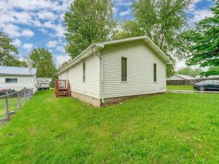 Foreclosed Home - 958 E GARFIELD ST, 46580