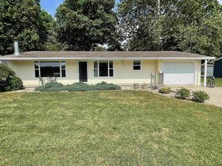 Foreclosed Home - 3118 S 175 W, 46580