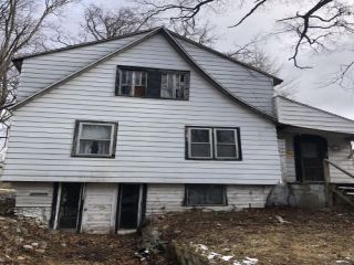 Foreclosed Home - 209 MINERAL SPRINGS AVE, 46590