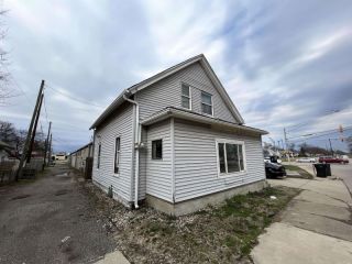 Foreclosed Home - 1949 E CALVERT ST, 46613