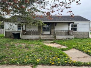 Foreclosed Home - 19856 DETROIT AVE, 46614