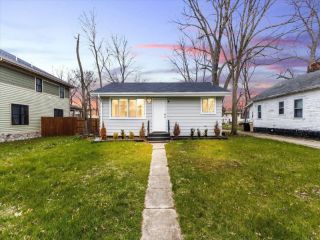 Foreclosed Home - 1229 CAMPEAU ST, 46617
