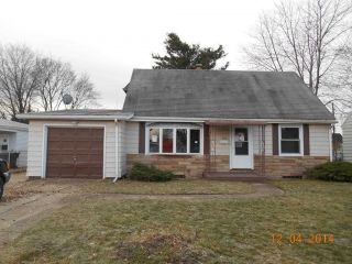 Foreclosed Home - 739 Greenview Ave, 46619