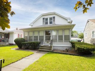 Foreclosed Home - 437 S EDISON AVE, 46619