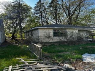 Foreclosed Home - 917 HUEY ST, 46628