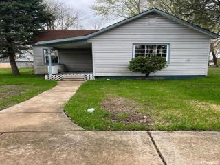 Foreclosed Home - 658 LAWNDALE AVE, 46628