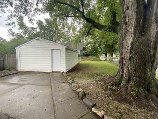 Foreclosed Home - 1722 ELWOOD AVE, 46628