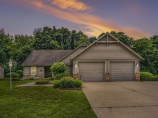 Foreclosed Home - 18202 ANNETTAS CT, 46637