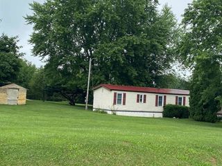Foreclosed Home - 405 N FLINT RD, 46703