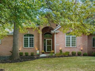 Foreclosed Home - 2425 RED OAK CT, 46714