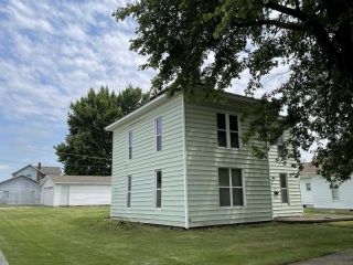 Foreclosed Home - 351 W OAK ST, 46721