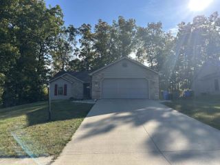 Foreclosed Home - 613 S REDSTONE CT, 46725
