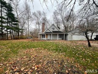 Foreclosed Home - 9455 E SLEEPY HOLLOW PKWY, 46732