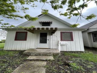 Foreclosed Home - 111 S IJAMS ST, 46738