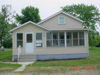 Foreclosed Home - 218 E WABASH ST, 46747