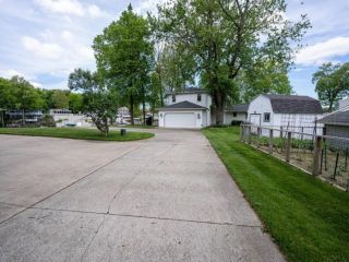 Foreclosed Home - 690 LAKESIDE DR, 46784