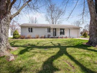 Foreclosed Home - 117 E PARKWAY DR, 46792