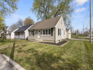 Foreclosed Home - 2733 WINCH ST, 46803