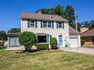 Foreclosed Home - 2225 SPRINGFIELD AVE, 46805