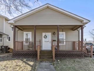 Foreclosed Home - 2013 EMERSON AVE, 46808