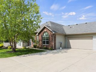 Foreclosed Home - 7124 SOUTHLAKE KNOLL DR, 46815