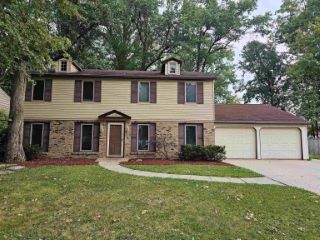 Foreclosed Home - 6125 MONARCH DR, 46815