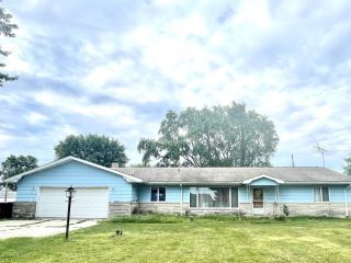 Foreclosed Home - 2043 W STATE ROAD 18, 46901