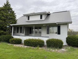 Foreclosed Home - 11068 E STATE ROAD 14, 46910