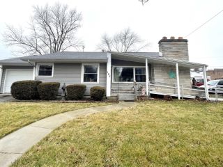 Foreclosed Home - 107 N MADISON ST, 46919