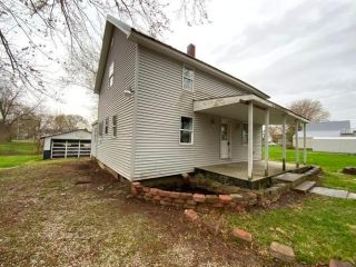 Foreclosed Home - 115 E Little Street, 46929