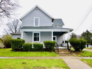Foreclosed Home - 211 N CENTER ST, 46929