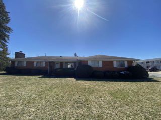 Foreclosed Home - 1009 EASTCREST DR, 46936