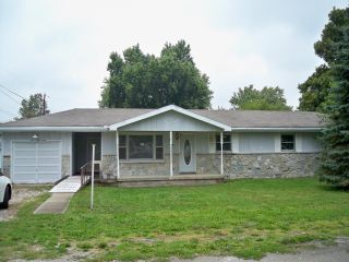 Foreclosed Home - 207 E 10TH ST, 46938