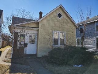 Foreclosed Home - 1509 E Market St, 46947
