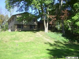 Foreclosed Home - 2460 N Breezewood Dr, 46952