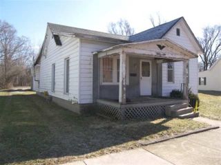 Foreclosed Home - 1017 ELM ST, 46975
