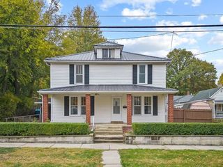 Foreclosed Home - 425 N COMSTOCK ST, 46992