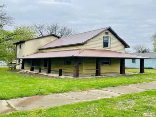 Foreclosed Home - 225 ELM ST, 46992