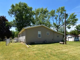 Foreclosed Home - 1004 N MARKET ST, 46996