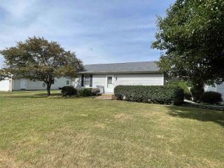 Foreclosed Home - 805 S STATE ROAD 119, 46996