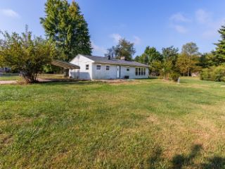 Foreclosed Home - 13536 CORA RD, 47032