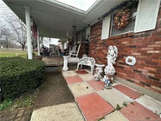 Foreclosed Home - 420 S MORGAN DR, 47102