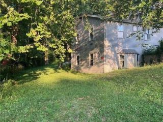 Foreclosed Home - 391 S COURT AVE, 47118
